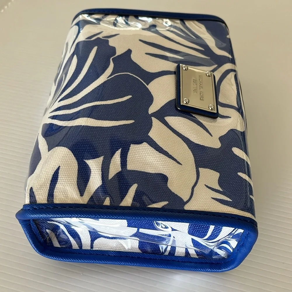 NWOT Michael Kors Eliza Blue White Floral Plastic Covered Canvas Makeup Pouch - Picture 5 of 12
